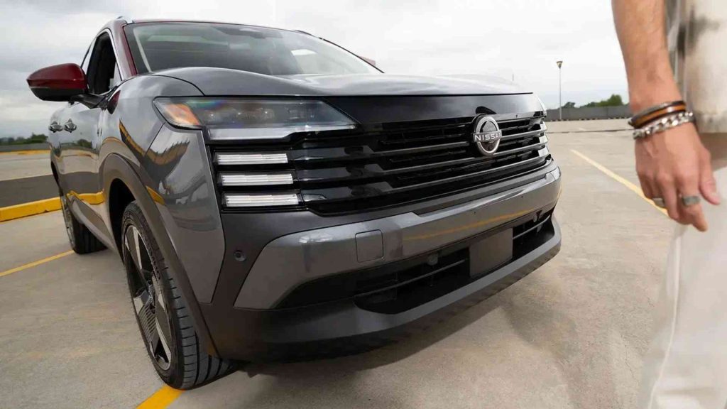 Kicks (2)_Nissan Cobama Universidad_